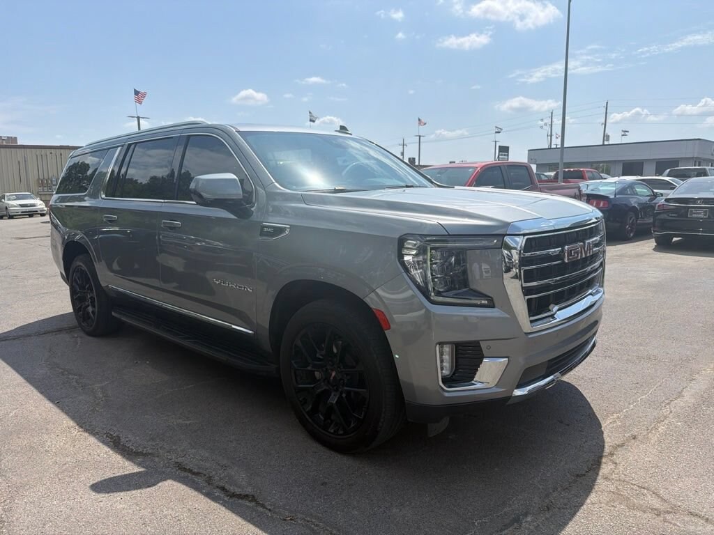 Used 2023 GMC Yukon XL SLT SUV