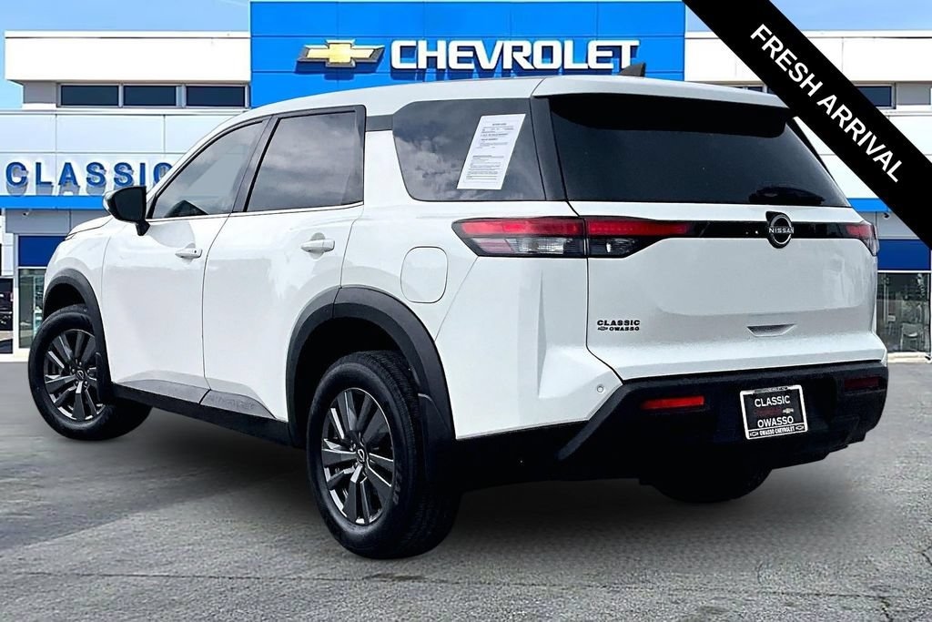 Used 2024 Nissan Pathfinder S