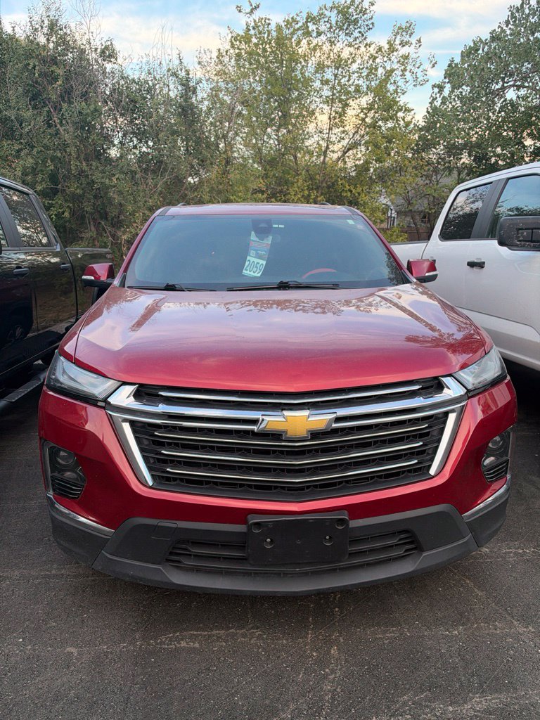 Used 2023 Chevrolet Traverse LT Cloth SUV
