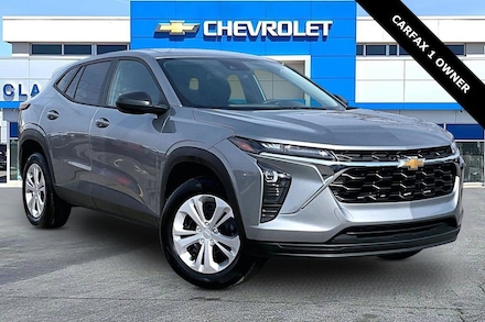 2025 Chevrolet Trax LS SUV