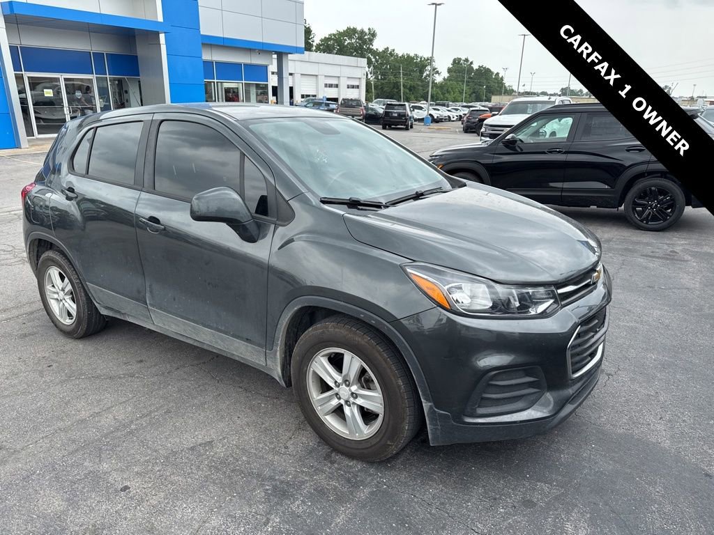 2020 Chevrolet Trax LS's photo