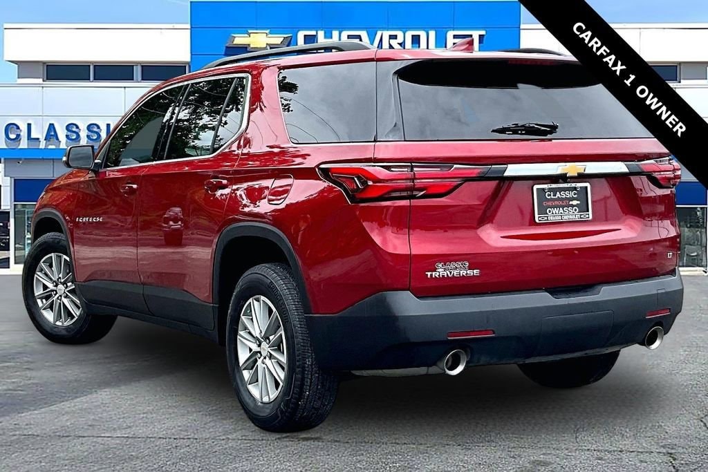 Used 2023 Chevrolet Traverse LT Cloth SUV
