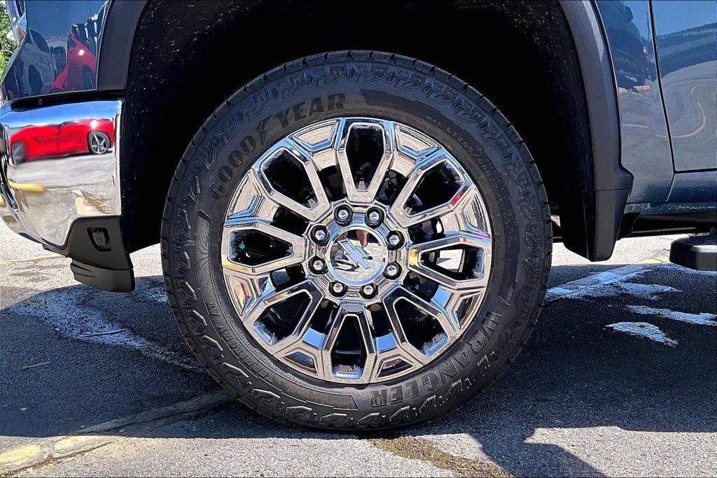 2026 Chevrolet Silverado 2500 HD LTZ - Photo 12