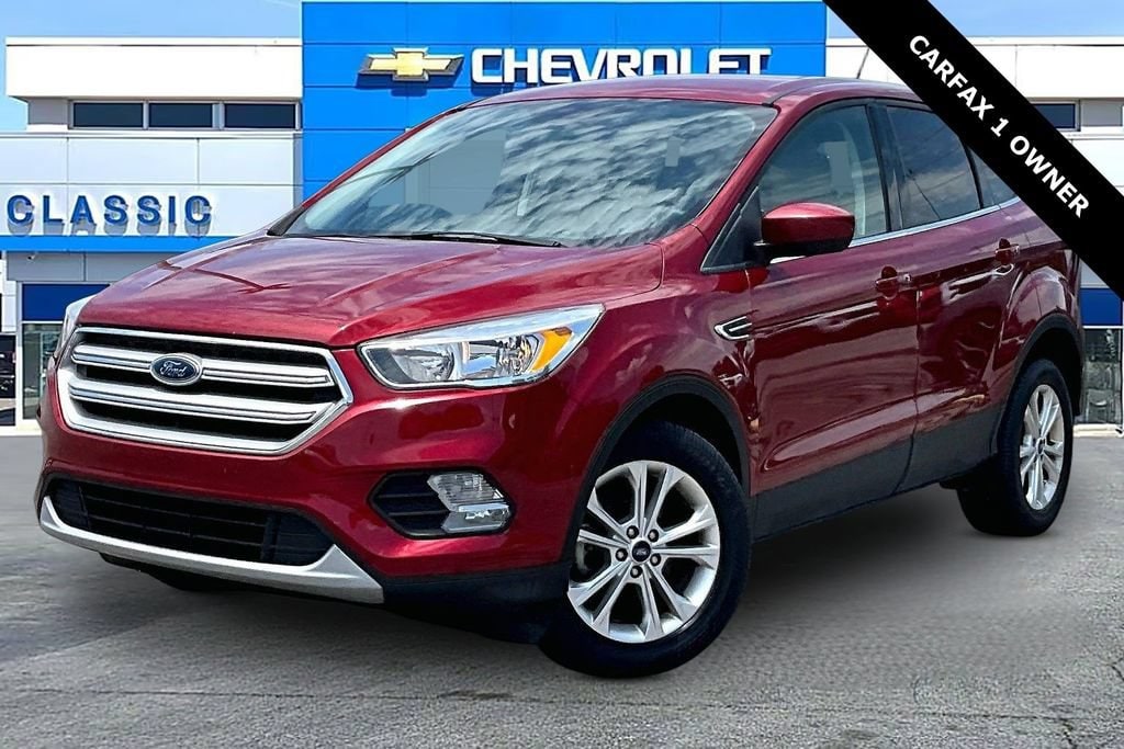 Used 2019 Ford Escape SE with VIN 1FMCU0GD7KUB00789 for sale in Owasso, OK