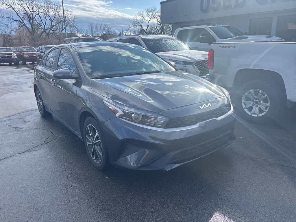 2023 Kia Forte LXS's photo