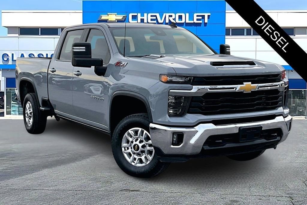 2024 Chevrolet Silverado 2500HD LT's photo