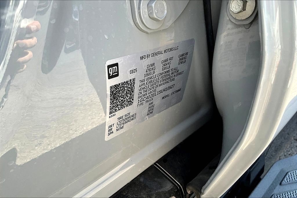 2025 Chevrolet Silverado EV RST - Photo 12