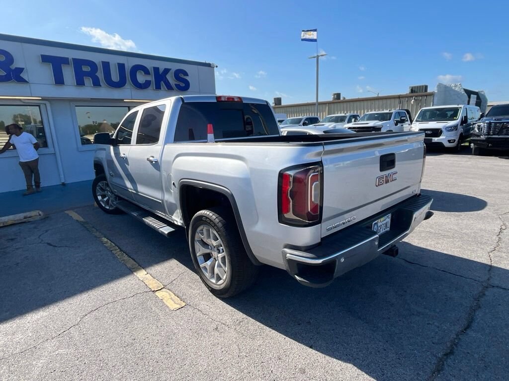 Used 2018 GMC Sierra 1500 SLT Truck