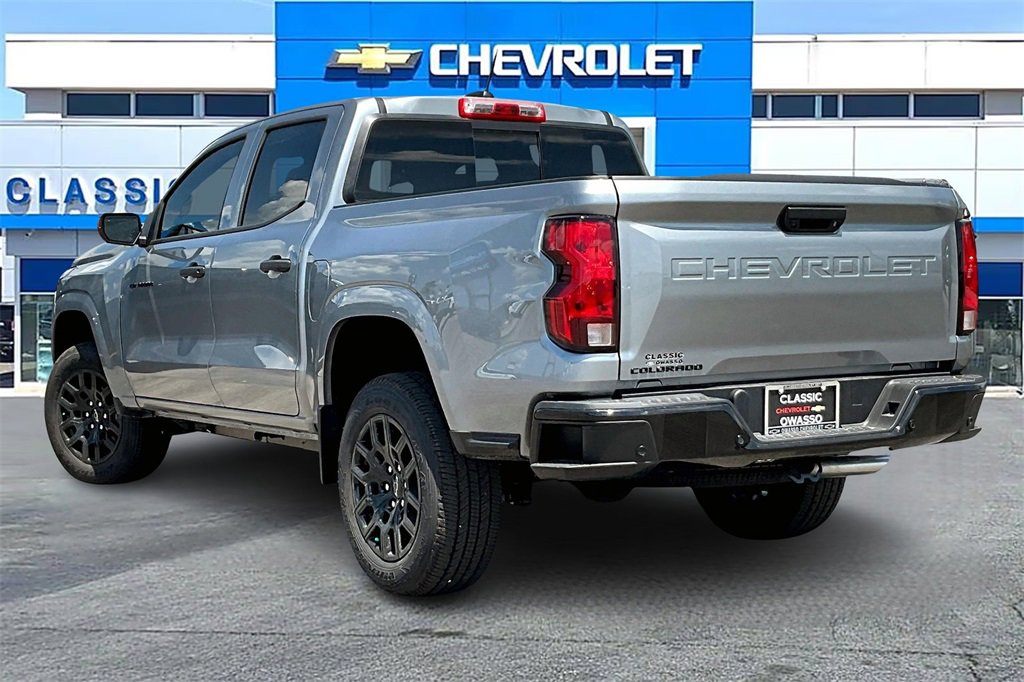 2026 Chevrolet Colorado Work Truck photo 2