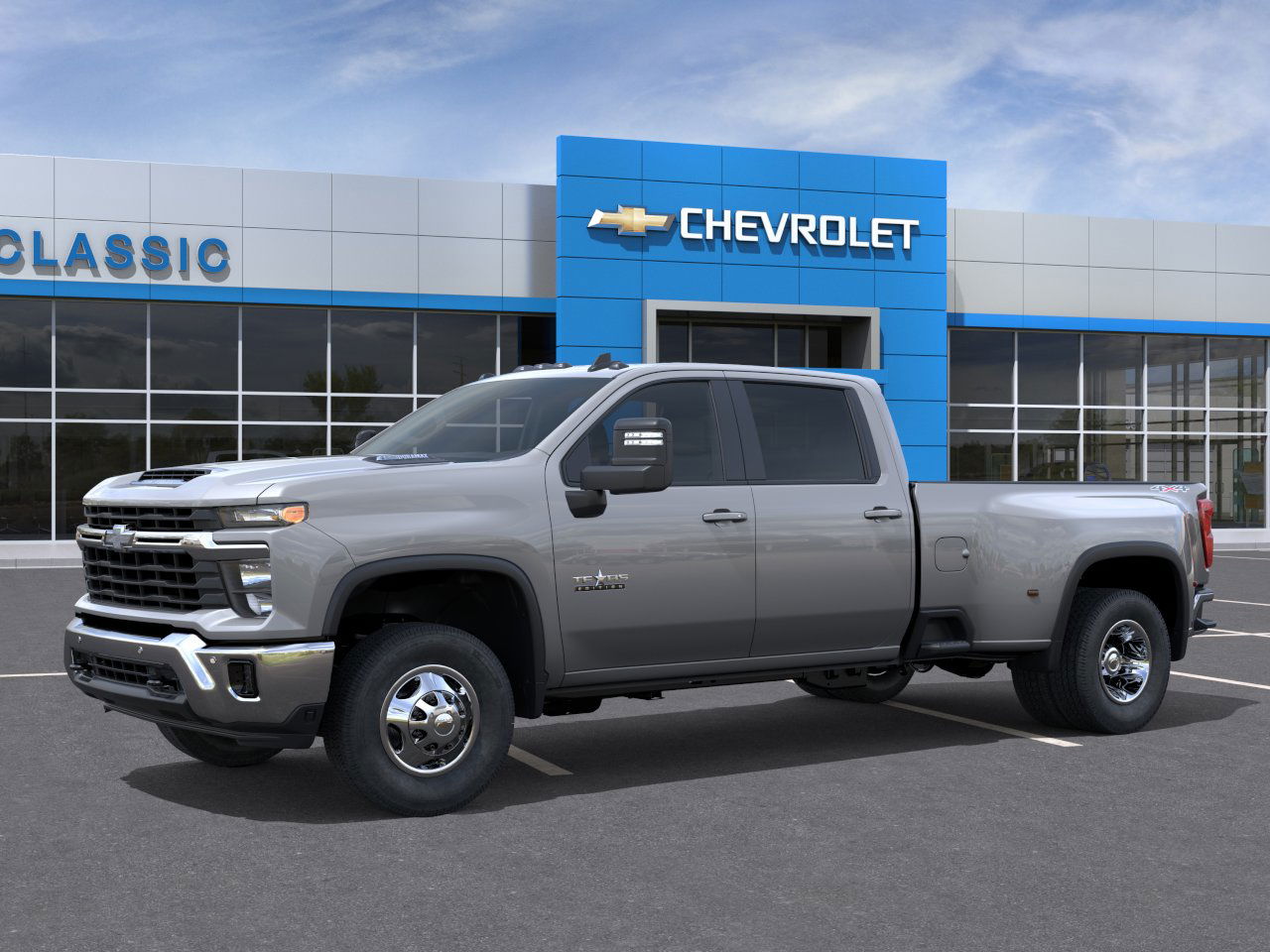 2026 Chevrolet Silverado 3500HD LT photo 2