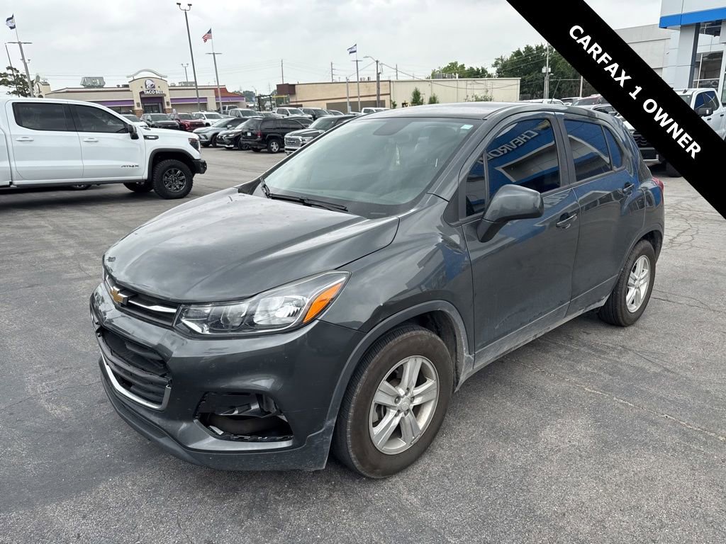 2020 Chevrolet Trax LS's photo