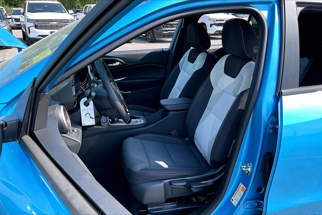 2026 Chevrolet Trax RS - Photo 9