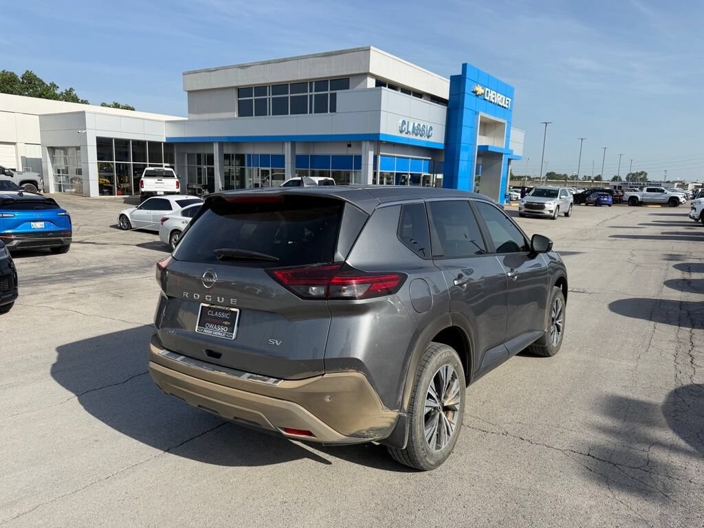Used 2023 Nissan Rogue SV