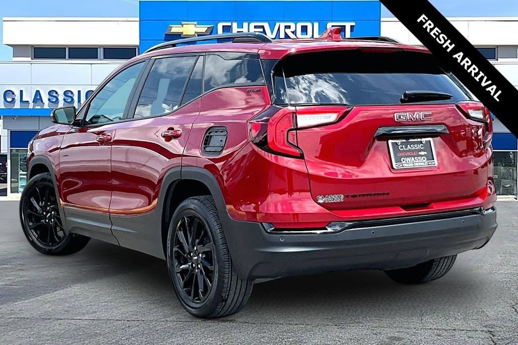 Used 2024 GMC Terrain SLE SUV