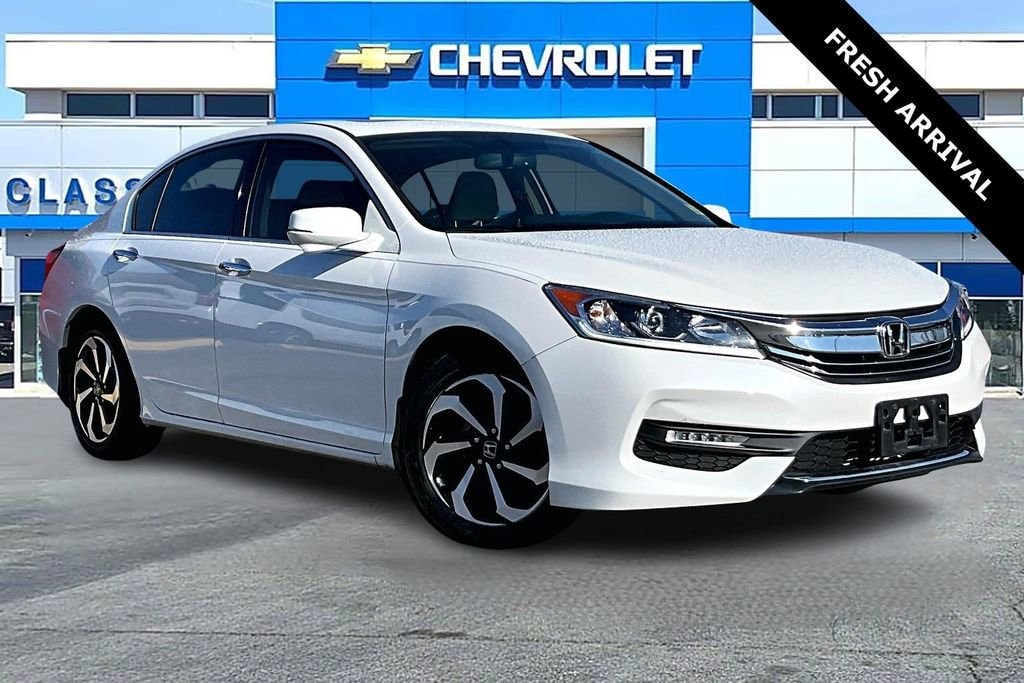 2017 Honda Accord EX-L V-6's photo