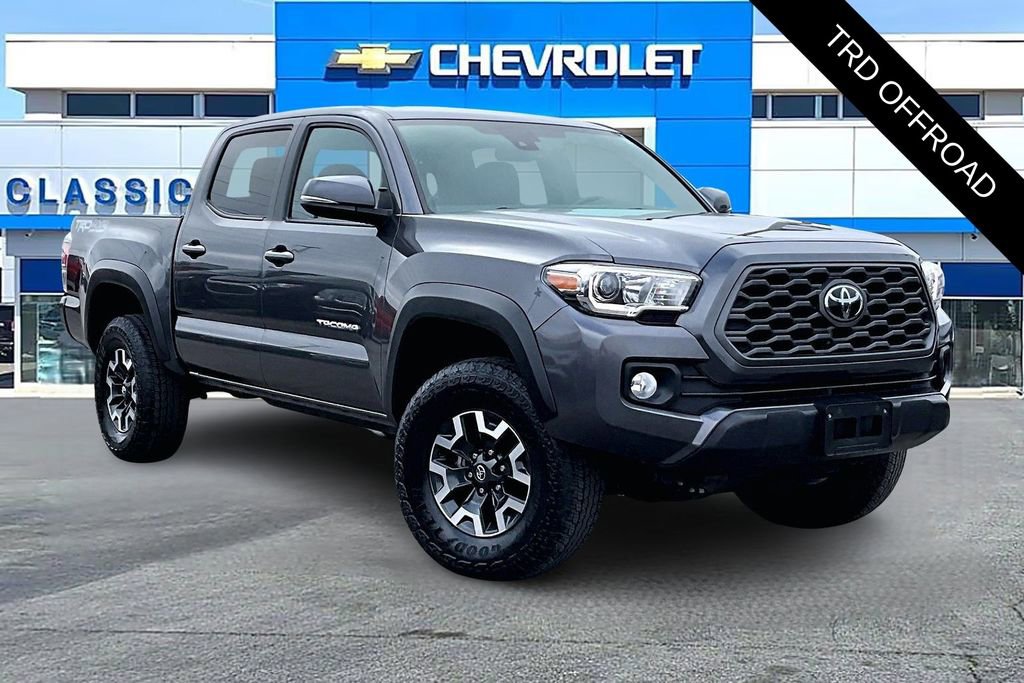2021 Toyota Tacoma SR's photo
