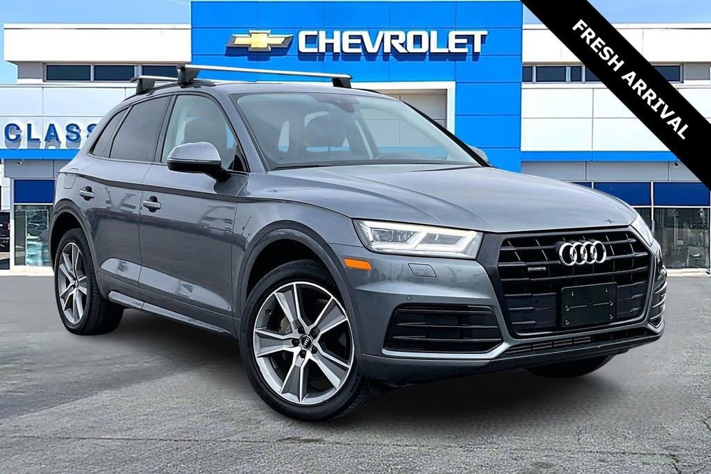 2020 Audi Q5 Premium Plus's photo