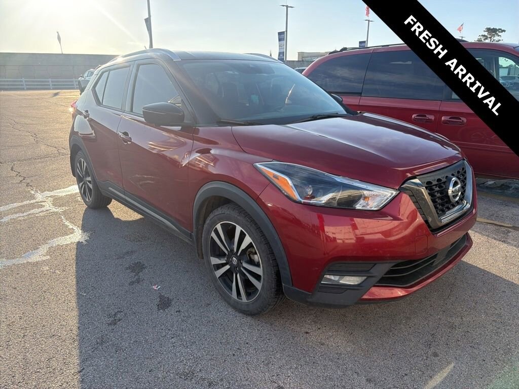 Used 2020 Nissan Kicks SR