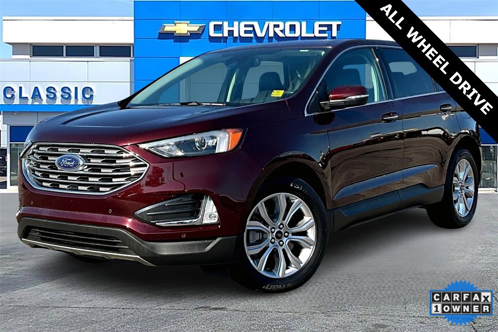 2024 Ford Edge Titanium photo 3