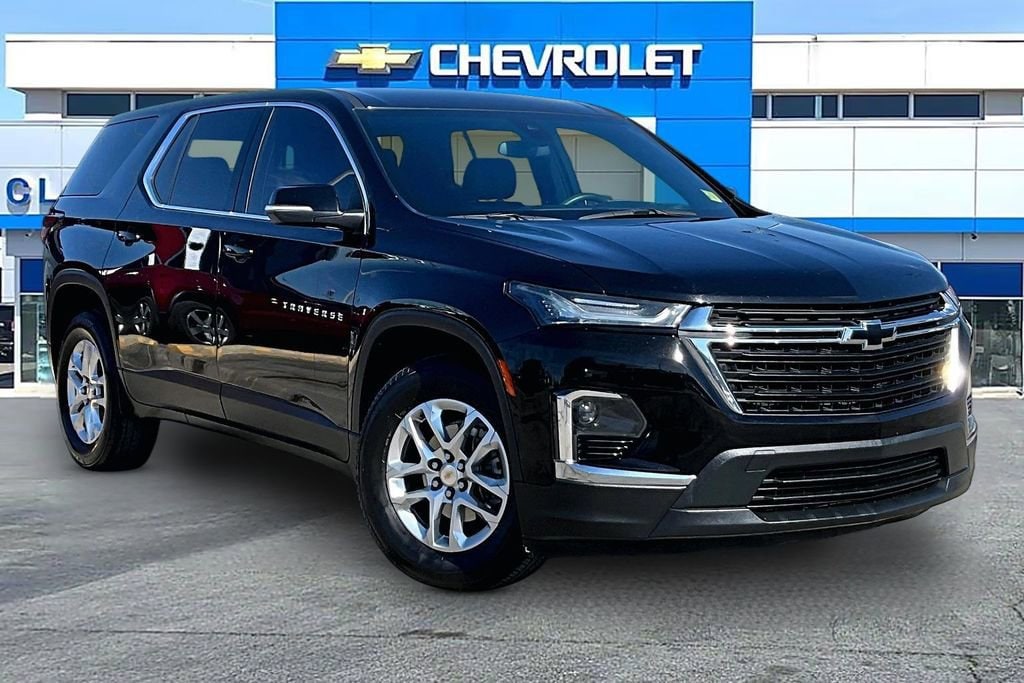 2023 Chevrolet Traverse LS