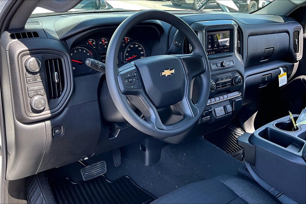 2026 Chevrolet Silverado 1500 Custom - Photo 6
