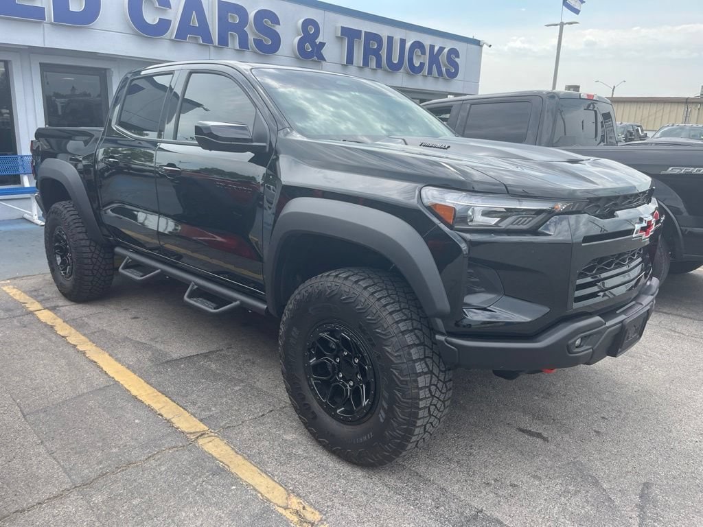 Used 2025 Chevrolet Colorado ZR2 Truck
