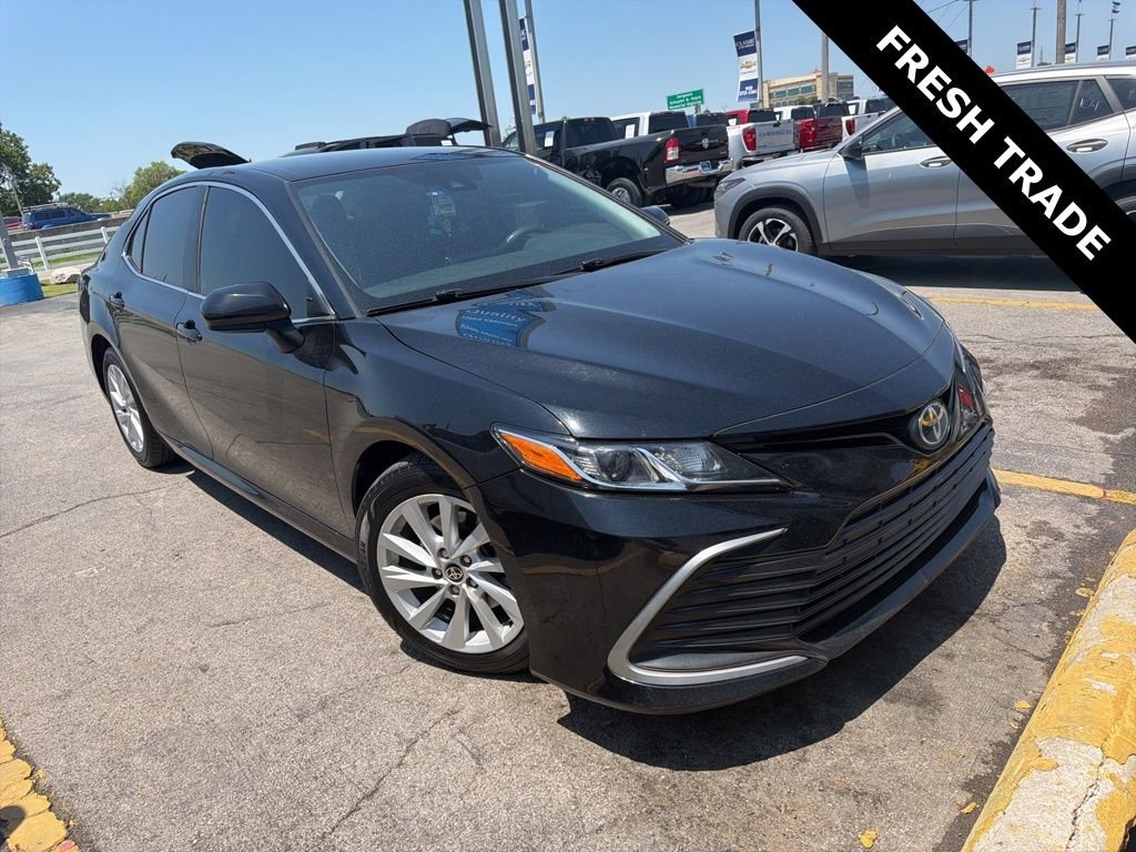 Used 2021 Toyota Camry LE