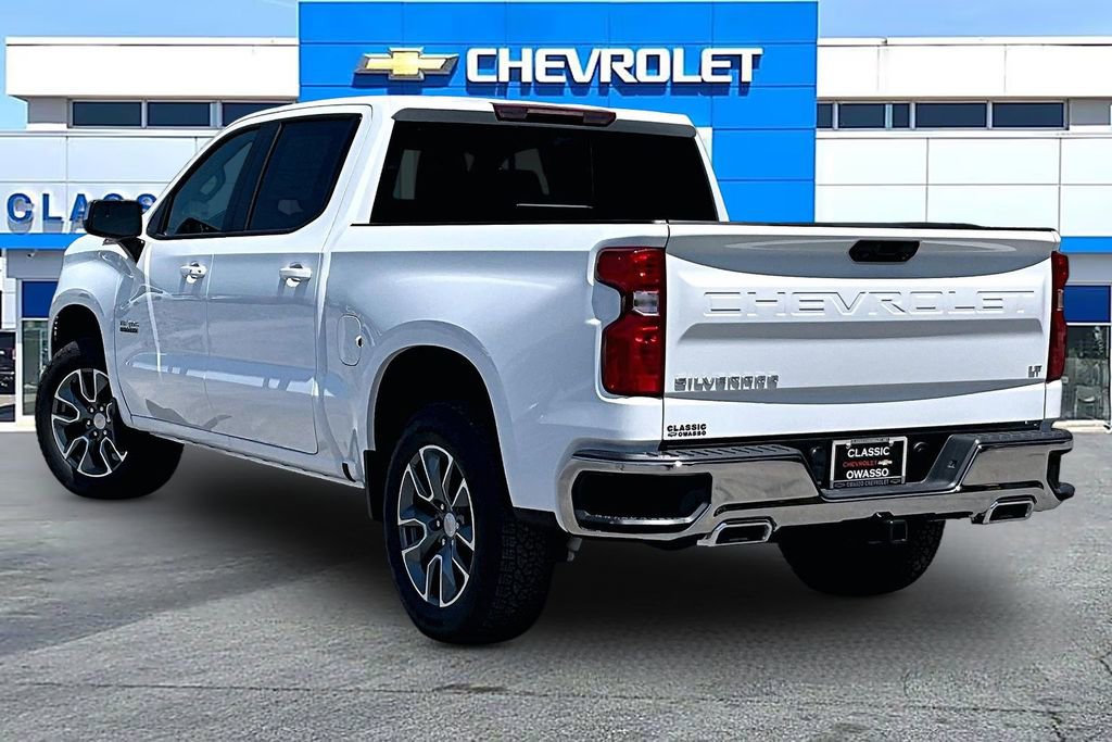 2026 Chevrolet Silverado 1500 LT - Photo 2
