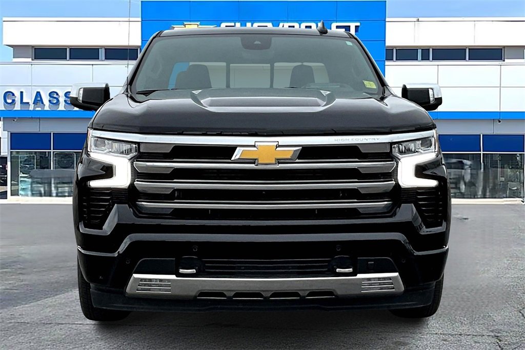 Used 2023 Chevrolet Silverado 1500 High Country with VIN 1GCUDJE8XPZ283569 for sale in Owasso, OK
