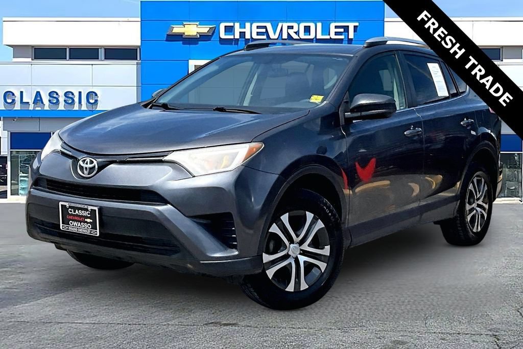 Used 2016 Toyota RAV4 LE with VIN JTMBFREV0GJ079089 for sale in Owasso, OK
