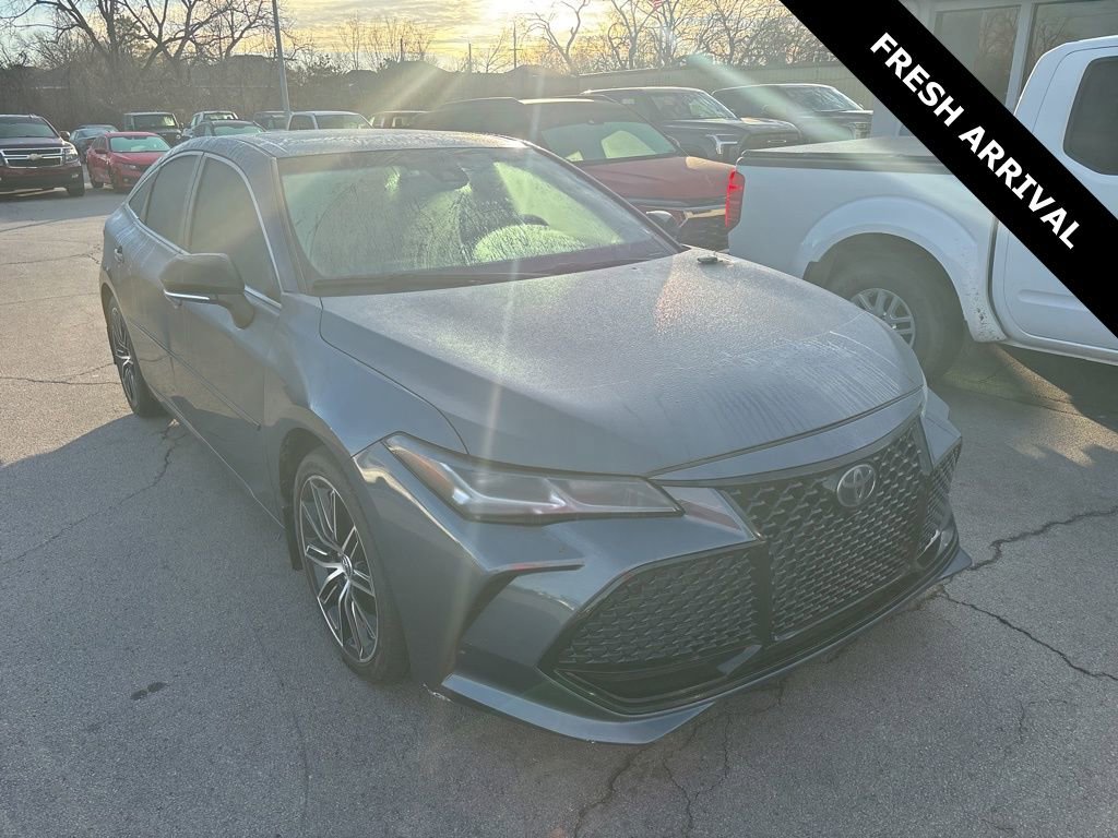 2019 Toyota Avalon Touring's photo
