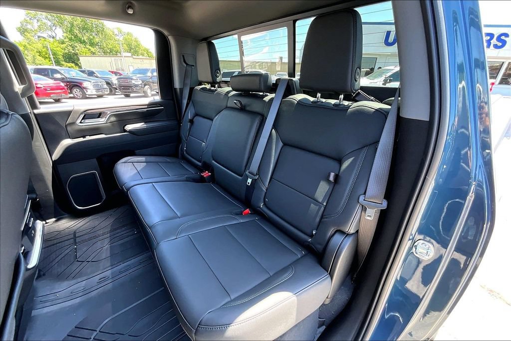 2026 Chevrolet Silverado 2500 HD LTZ - Photo 10