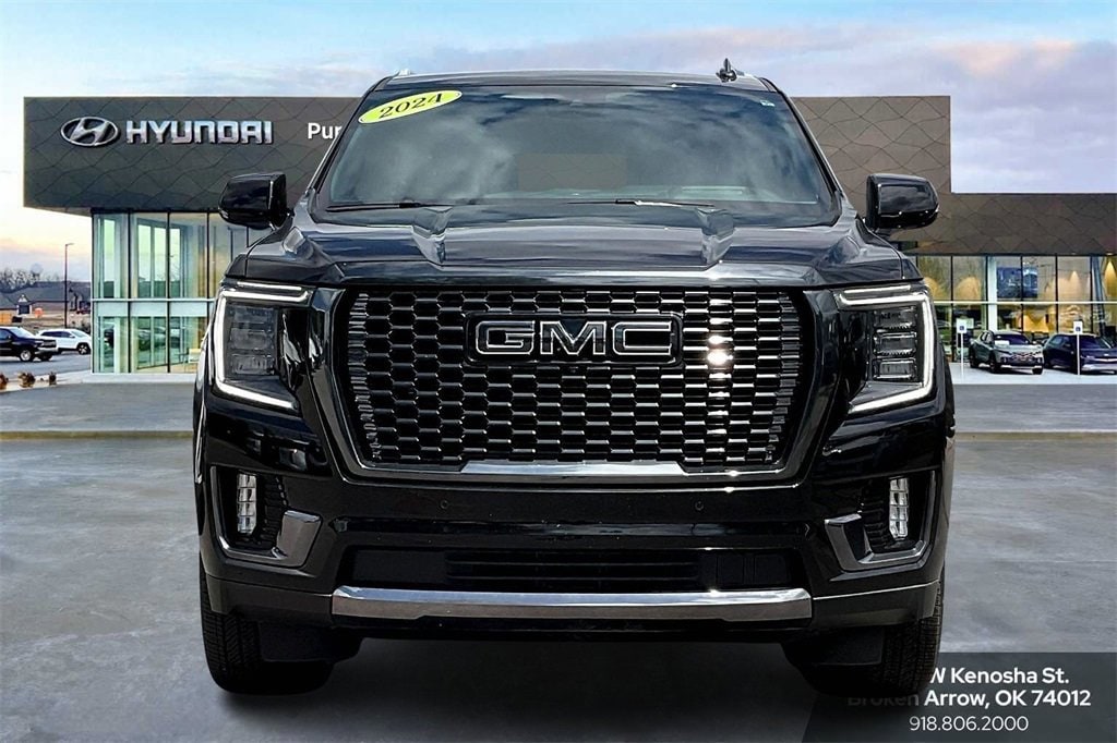 2024 Gmc Yukon Denali Ultimate photo 2