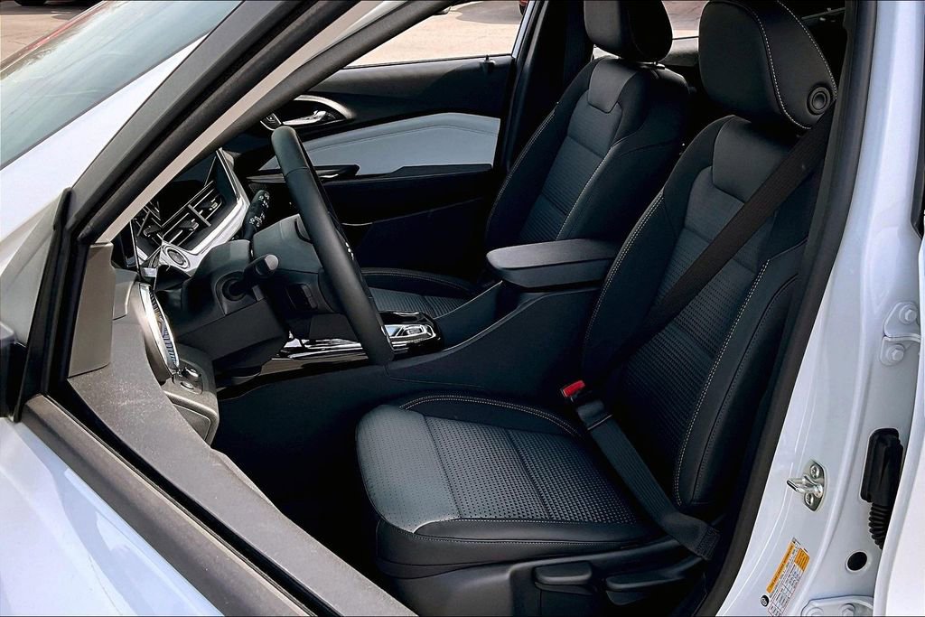 2026 Chevrolet Trax LT - Photo 9