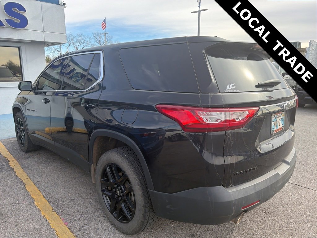 2020 Chevrolet Traverse LS photo 2