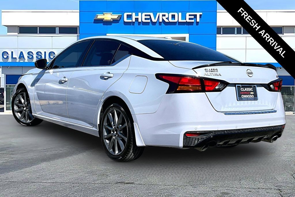 Used 2023 Nissan Altima 2.5 SR