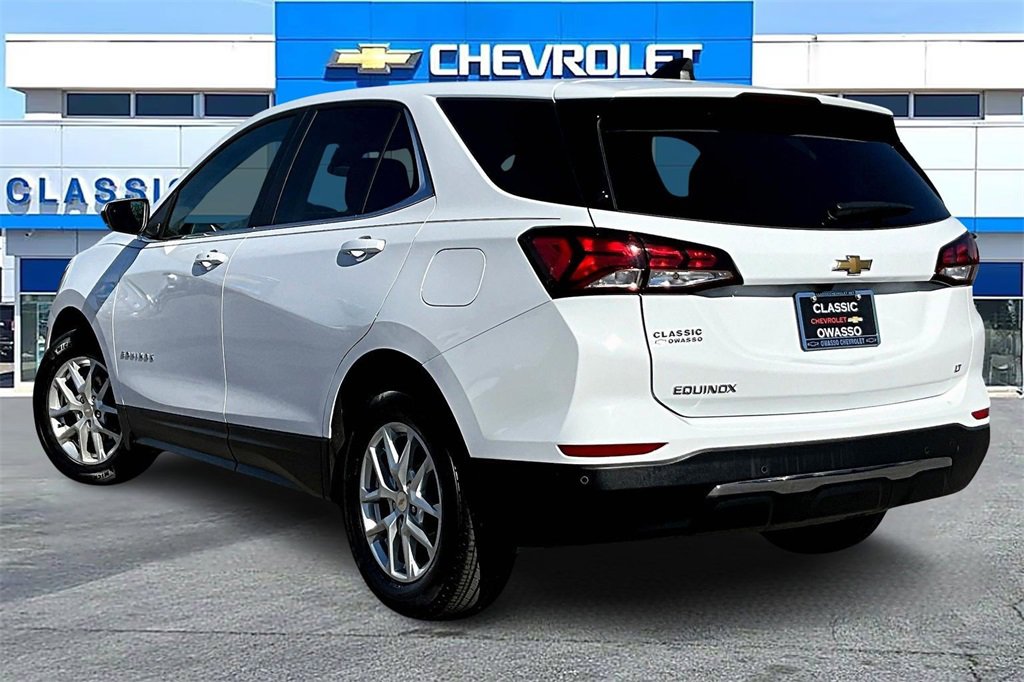 2023 Chevrolet Equinox LT photo 4