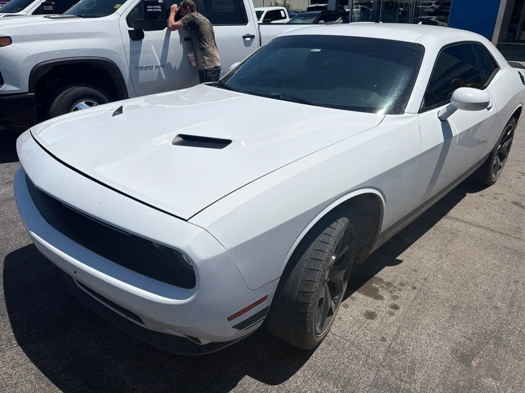 Used 2017 Dodge Challenger SXT