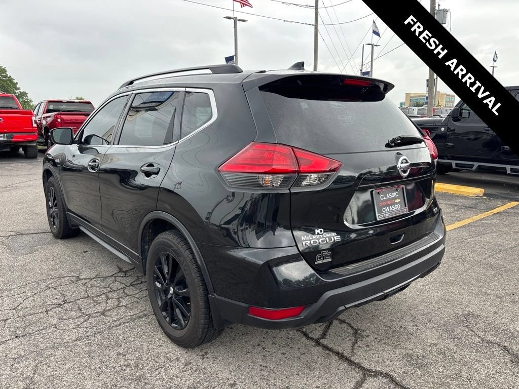 Used 2017 Nissan Rogue SV