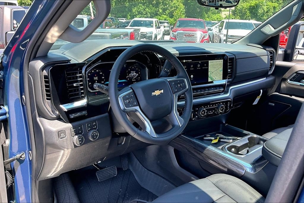 2026 Chevrolet Silverado 2500 HD LTZ - Photo 6