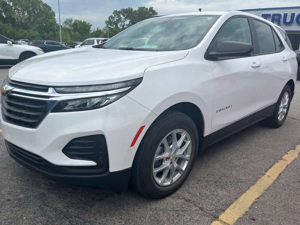 Used 2024 Chevrolet Equinox LS SUV