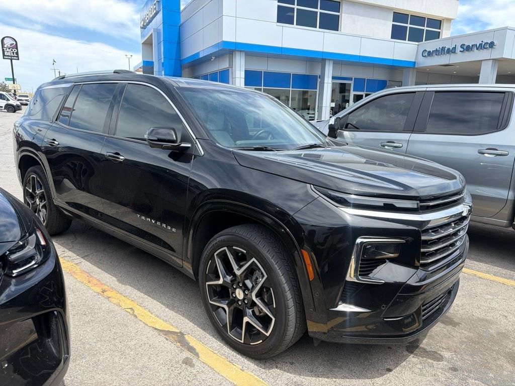 Used 2025 Chevrolet Traverse High Country SUV