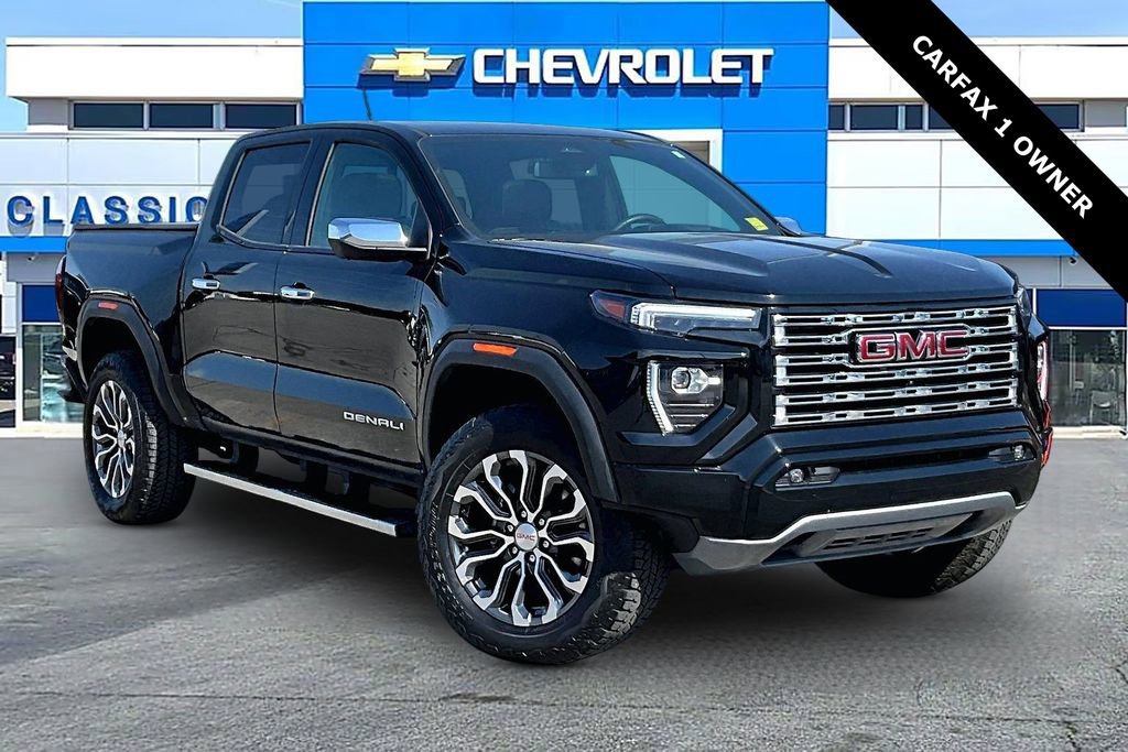 2025 GMC Canyon 4WD Denali Crew Cab Short Box's photo