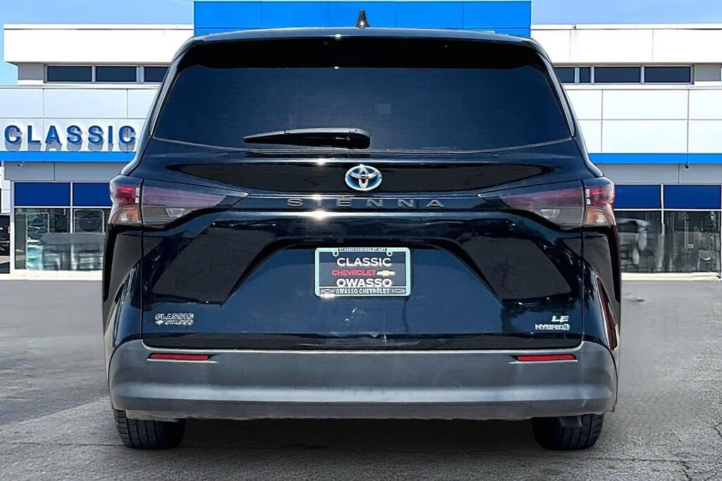 Used 2023 Toyota Sienna LE