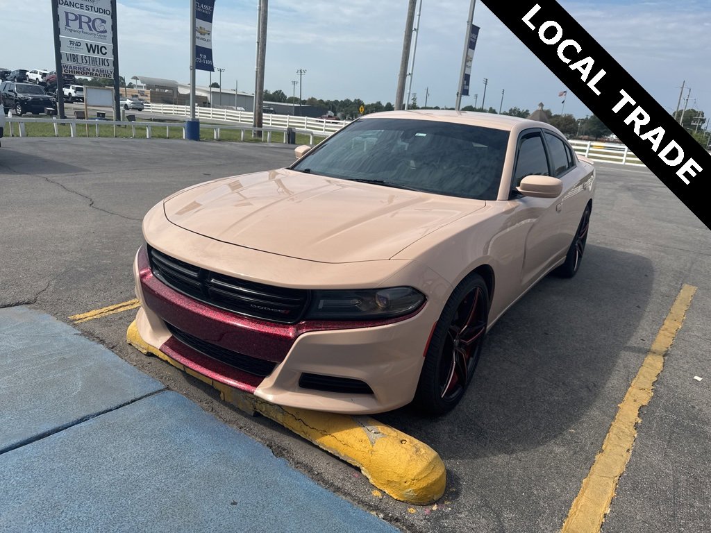 2017 Dodge Charger SE photo 4