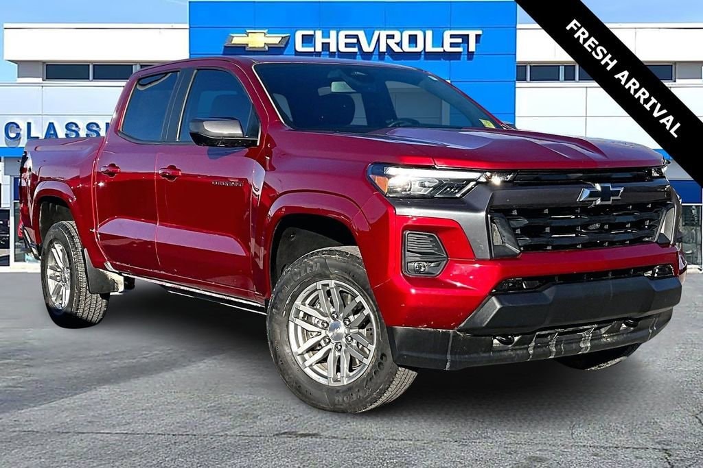2024 Chevrolet Colorado LT's photo