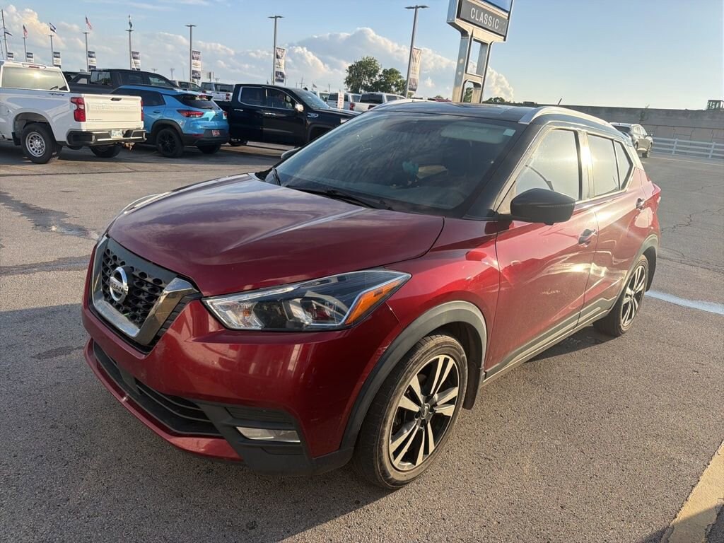 Used 2020 Nissan Kicks SR