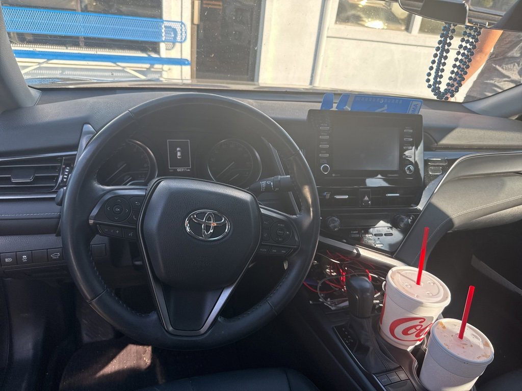 2022 Toyota Camry SE photo 2