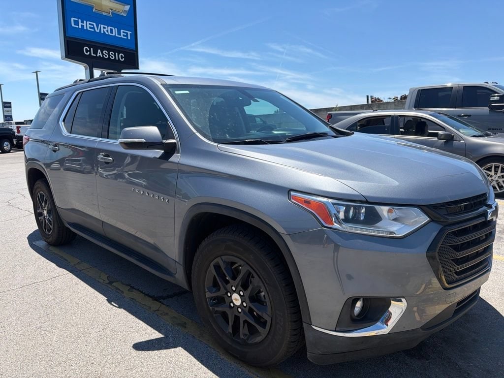 Used 2021 Chevrolet Traverse LT Cloth SUV
