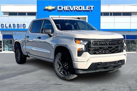 2026 Chevrolet Silverado 1500 Custom Truck